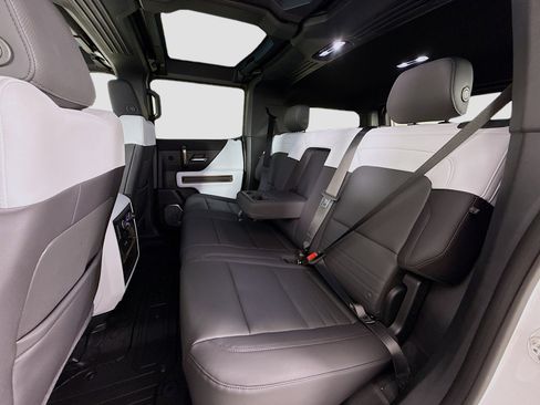 Used 2024 GMC Hummer EV 2X image 26