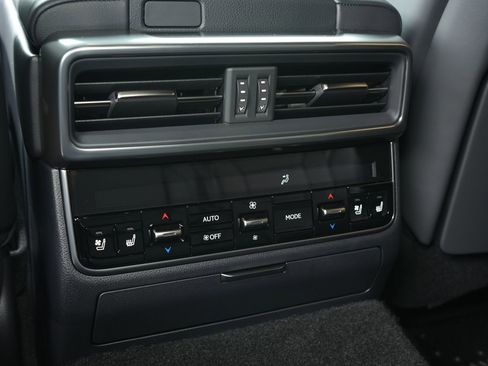 Used 2026 Lexus LX 700h Overtrail AWD/4WD image 23