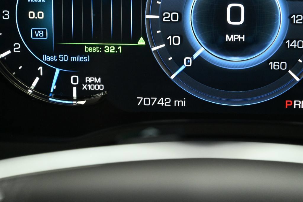 Used 2018 Cadillac Escalade Platinum AWD/4WD image 29