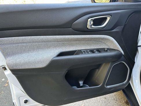 Used 2022 Jeep Compass Latitude w/ Convenience Group image 20