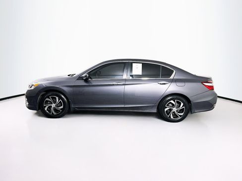 Used 2017 Honda Accord LX image 4