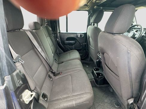 Used 2023 Jeep Gladiator Sport AWD/4WD image 31