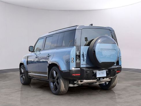 New 2026 Land Rover Defender 110 X-Dynamic SE AWD/4WD image 5