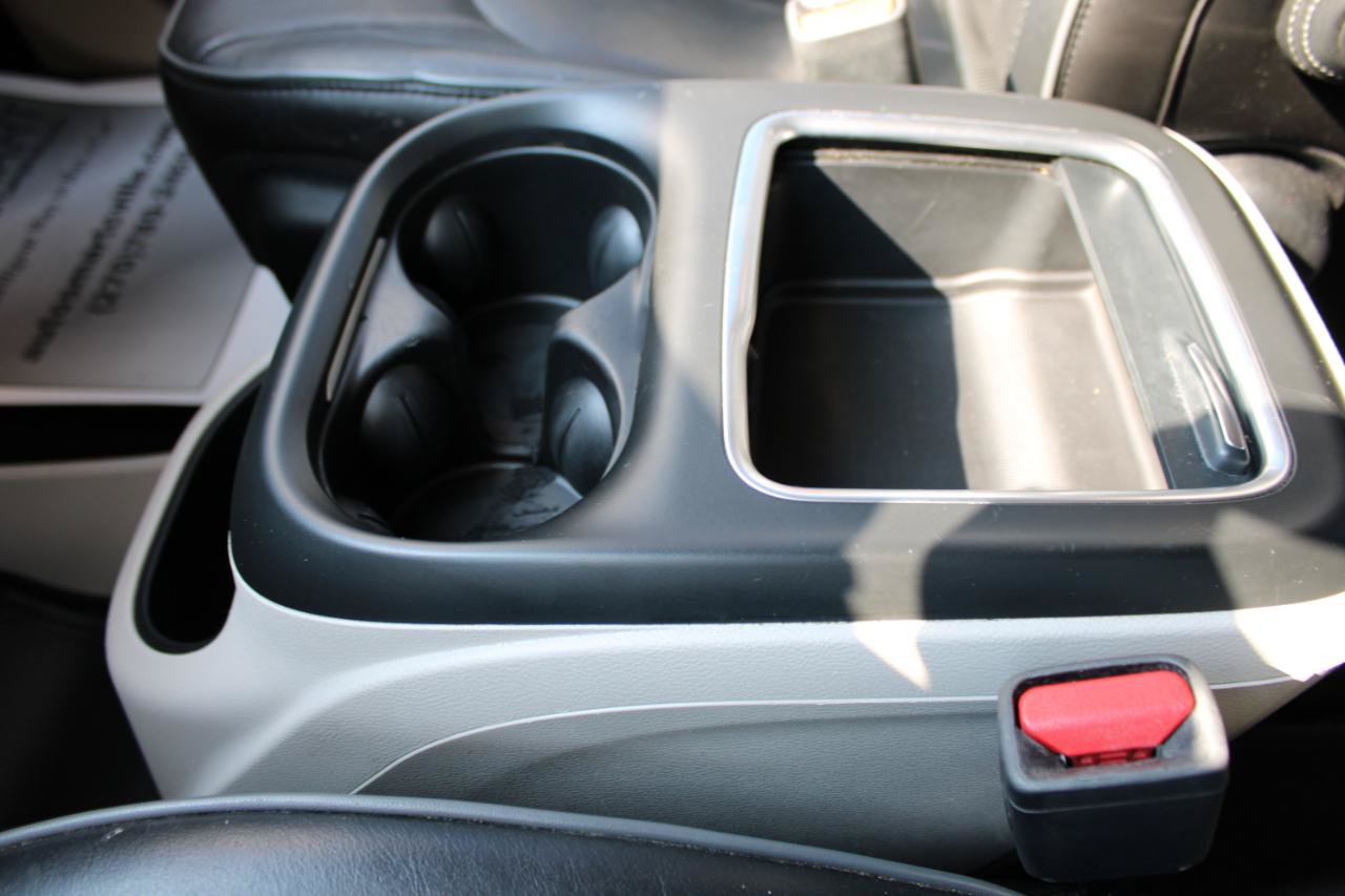 Used 2019 Chrysler Pacifica Limited FWD image 42