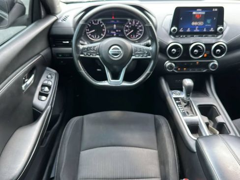 Used 2022 Nissan Sentra SV FWD image 6
