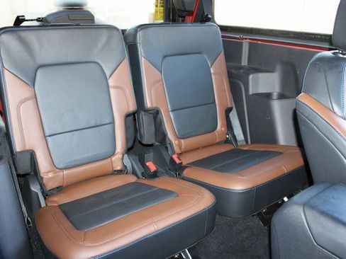 Used 2022 Ford Bronco Outer Banks image 16