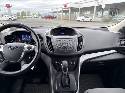 Used 2015 Ford Escape SE FWD image 29