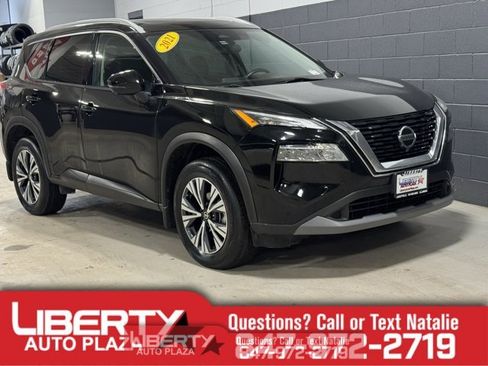Used 2021 Nissan Rogue SV w/ Premium Package image 1
