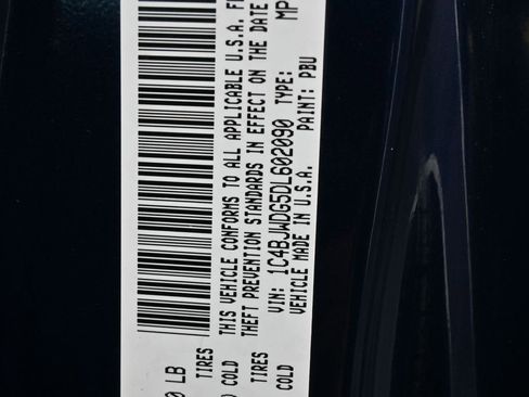 Used 2013 Jeep Wrangler Unlimited Sport AWD/4WD image 15