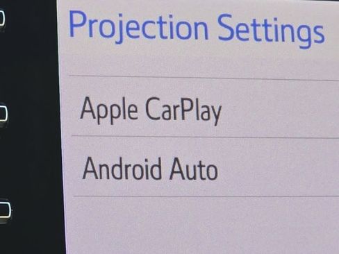 Used 2023 Toyota Camry SE image 4