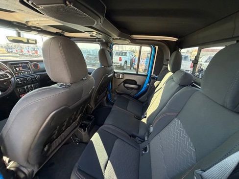 Used 2021 Jeep Gladiator Mojave image 12