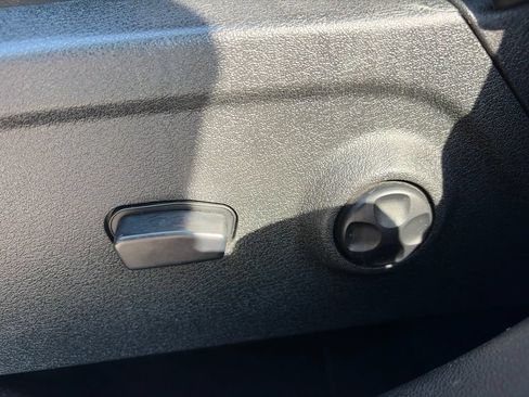 Used 2015 Dodge Journey Crossroad w/ Flexible Seating Group FWD image 43