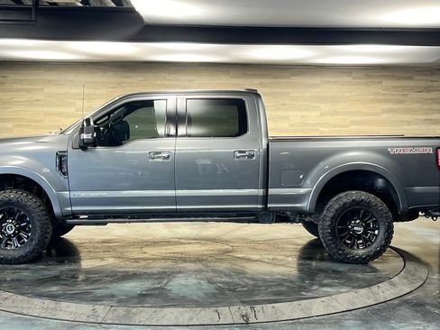 Used 2022 Ford F250 Platinum w/ Tremor Off-Road Package AWD/4WD image 12