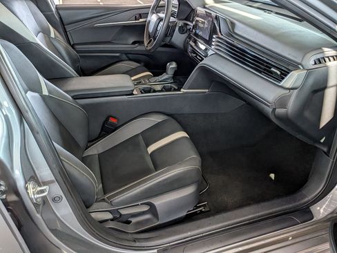Certified 2025 Toyota Camry SE FWD image 32