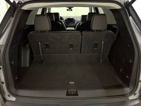 Used 2021 Chevrolet Traverse LT w/ LT Premium Package AWD/4WD image 12
