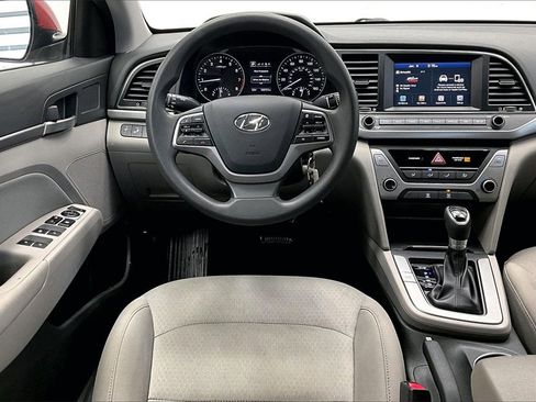Used 2018 Hyundai Elantra SEL image 5