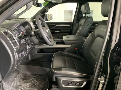 Used 2025 RAM 1500 Laramie AWD/4WD image 16