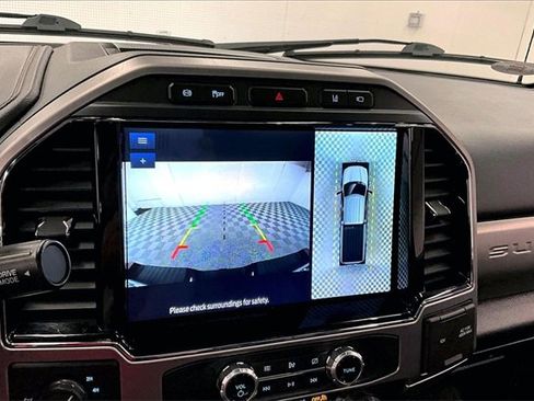 Used 2022 Ford F250 Platinum image 27