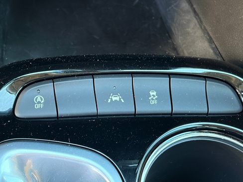Used 2021 Buick Encore GX Essence w/ Advanced Technology Package FWD image 30