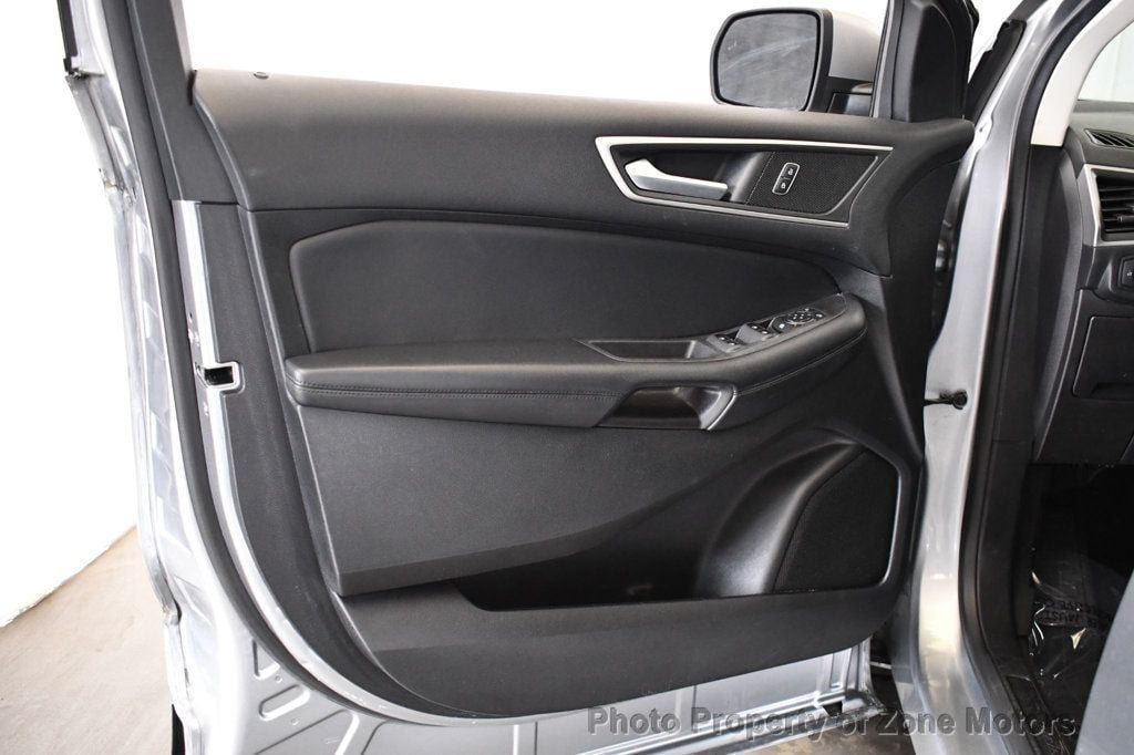 Used 2022 Ford Edge SEL AWD/4WD image 7