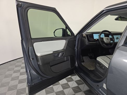 Used 2024 Rivian R1S Adventure image 16