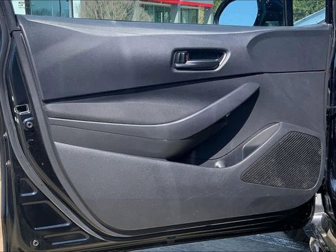 Used 2024 Toyota Corolla LE image 21