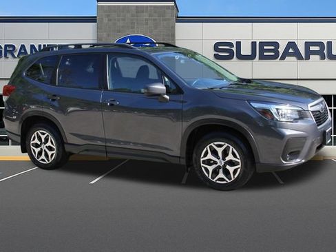 Used 2020 Subaru Forester Premium AWD/4WD image 12