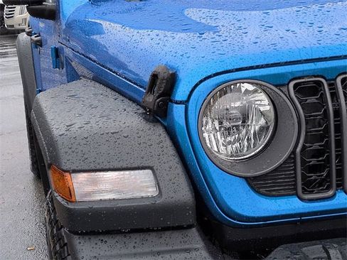 New 2026 Jeep Wrangler Sport S image 9