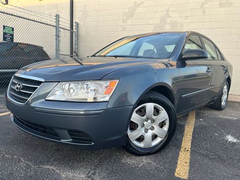 Used 2009 Hyundai Sonata GLS FWD image 2