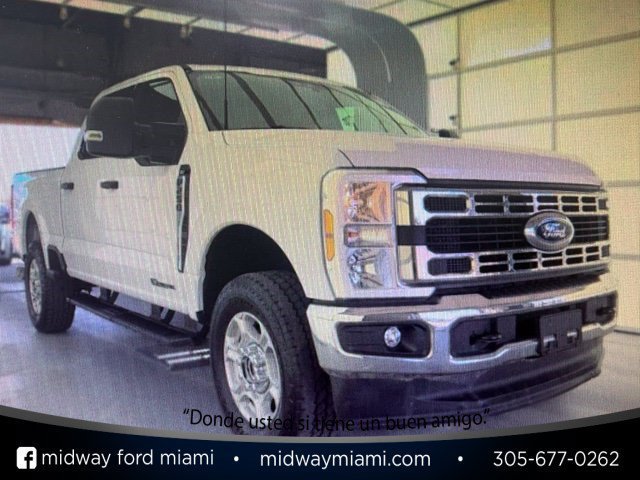 Used 2026 Ford F250 Lariat AWD/4WD image 1