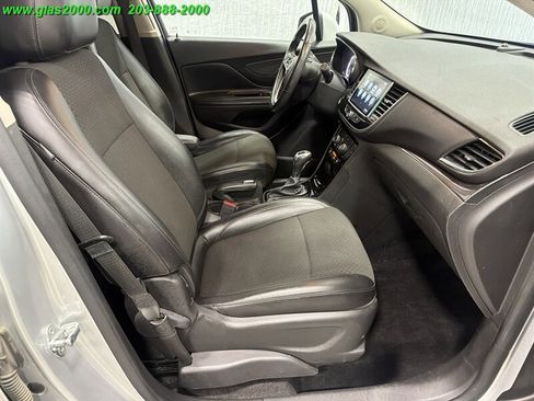 Used 2019 Buick Encore Preferred AWD/4WD image 21