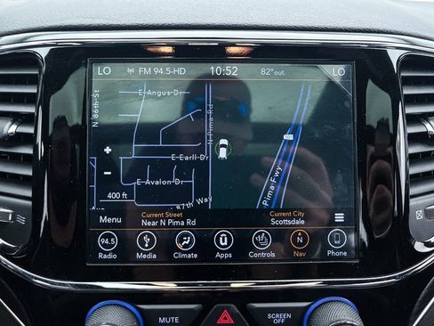 Used 2019 Jeep Grand Cherokee Limited w/ Luxury Group II image 7