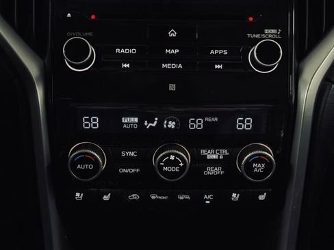 Used 2022 Subaru Ascent Touring image 38