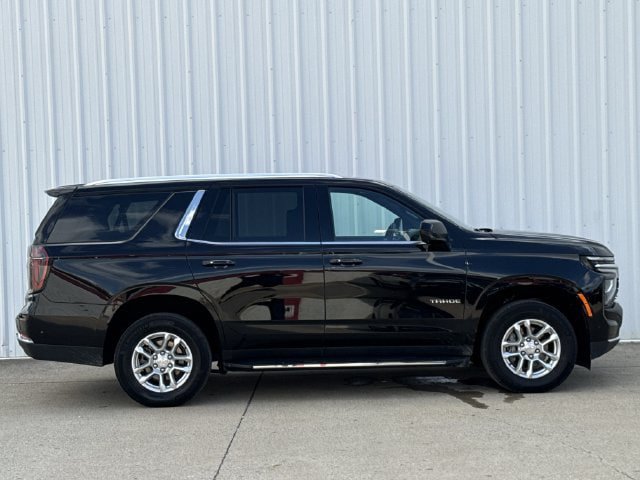 Used 2025 Chevrolet Tahoe LT RWD image 3