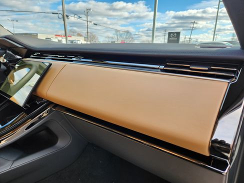 New 2026 Land Rover Range Rover Sport Dynamic SE image 13