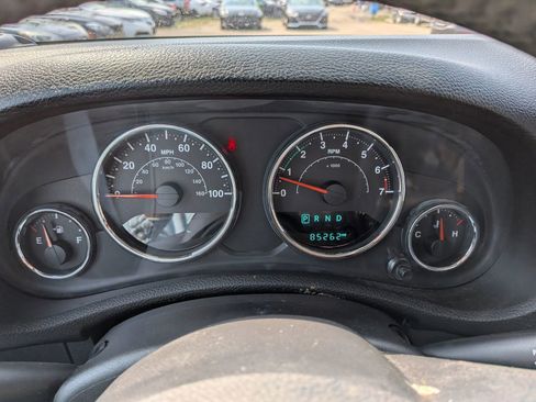 Used 2016 Jeep Wrangler Sport w/ Connectivity Group image 52