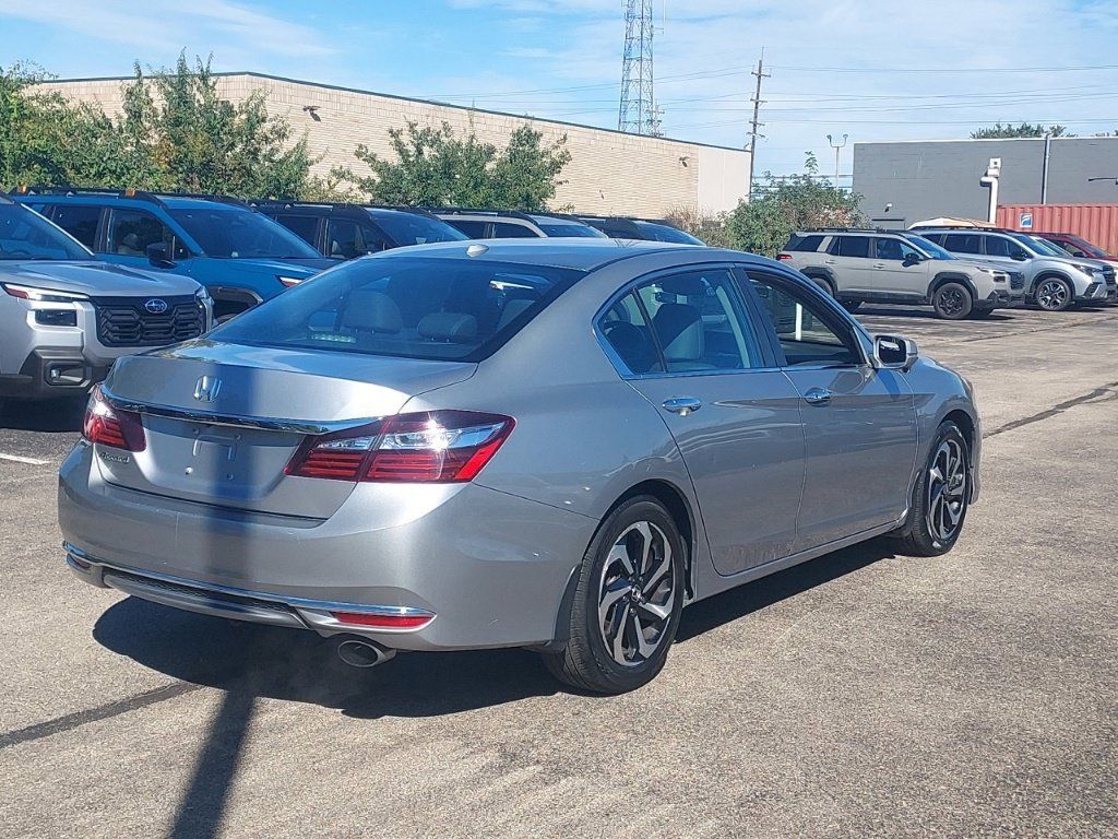 Used 2017 Honda Accord EX-L image 7