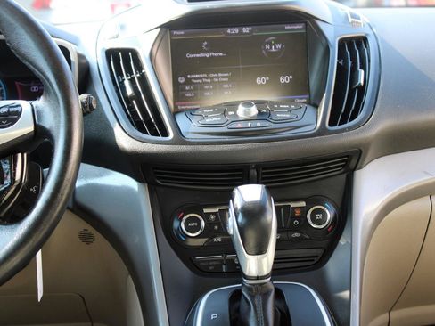 Used 2013 Ford C-MAX SE FWD image 12