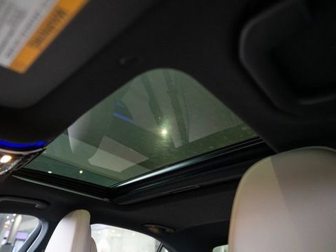 Certified 2025 Mercedes-Benz C 300 4MATIC Sedan image 17