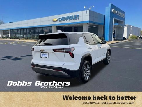 Used 2026 Chevrolet Equinox LT FWD image 8