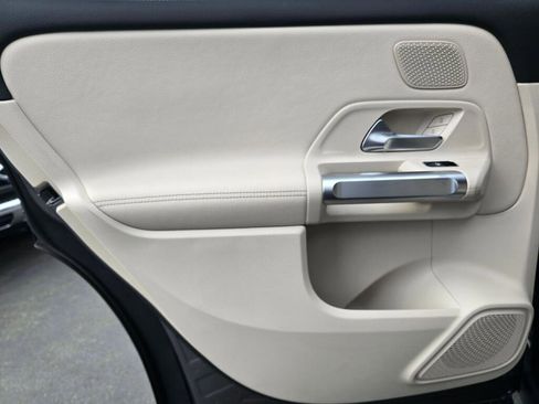 New 2026 Mercedes-Benz GLB 250 4MATIC image 19