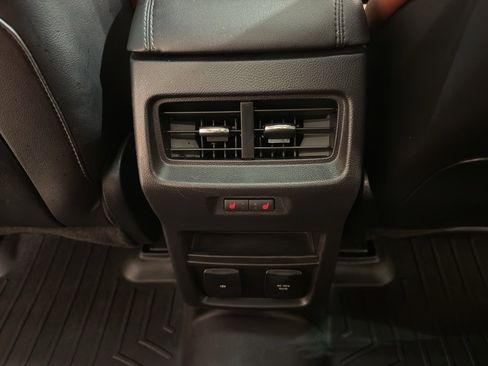 Used 2016 Ford Edge Titanium w/ Equipment Group 301A image 27