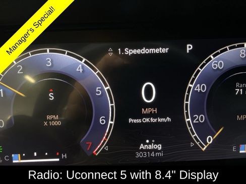 Used 2025 Jeep Grand Cherokee Altitude AWD/4WD image 4