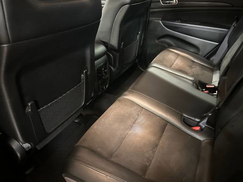 Used 2021 Jeep Grand Cherokee Laredo X image 11