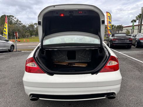 Used 2006 Mercedes-Benz CLS 500 image 16