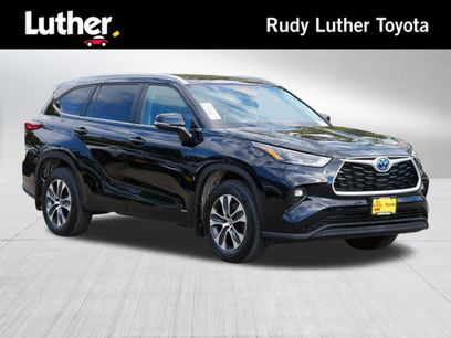 Certified 2023 Toyota Highlander XLE