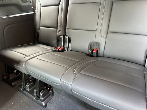 New 2026 GMC Yukon XL Elevation image 15