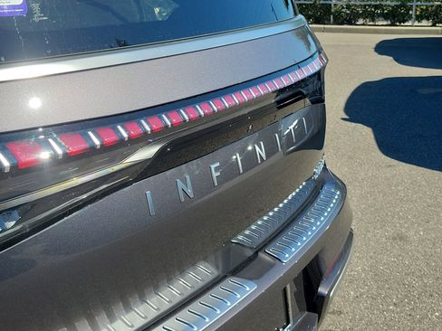New 2026 INFINITI QX80 Luxe image 6