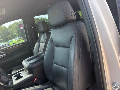 Used 2022 Chevrolet Tahoe High Country w/ Max Trailering Package RWD image 12