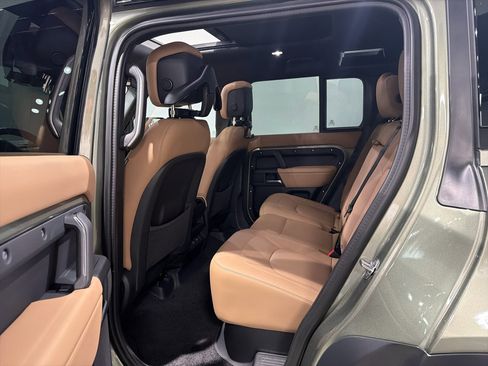 Used 2025 Land Rover Defender 110 S image 25